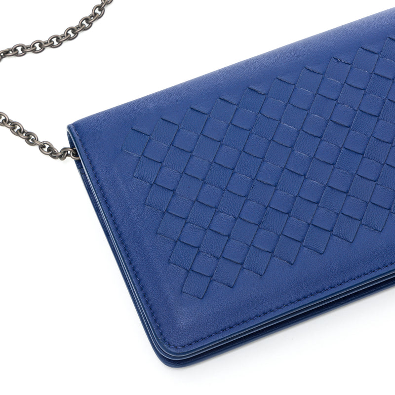 Long Flap Wallet on chain in Intrecciato Leather, Ruthenium Hardware