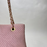 V Stitch  Shoulder bag in Calfskin, Gold Hardware