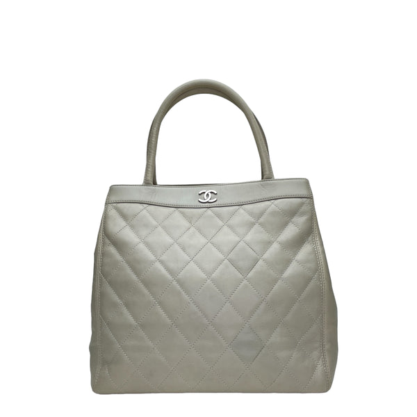 Vintage Quilted CC Tote bag in Lambskin, Silver Hardware