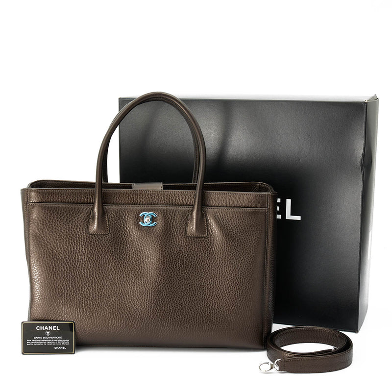 Executive Cerf Large Tote Bag in Calfskin, Silver Hardware