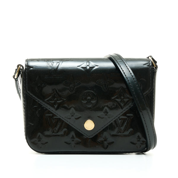 Vernis Crossbody bag in Patent leather, Gold Hardware