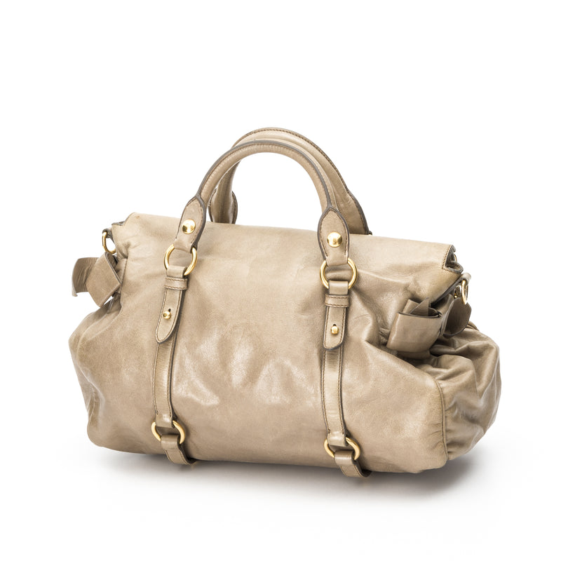 Bow Large Top handle bag in Distressed leather, Gold Hardware
