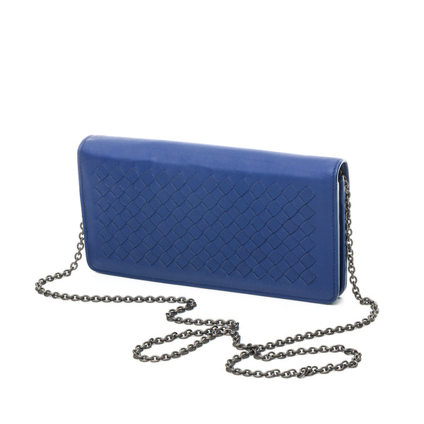 Long Flap Wallet on chain in Intrecciato Leather, Ruthenium Hardware