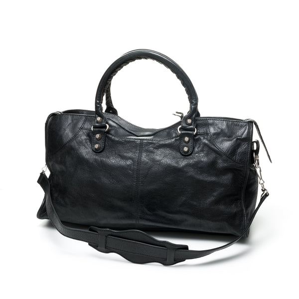 City Top handle bag in Distressed leather, Silver Hardware