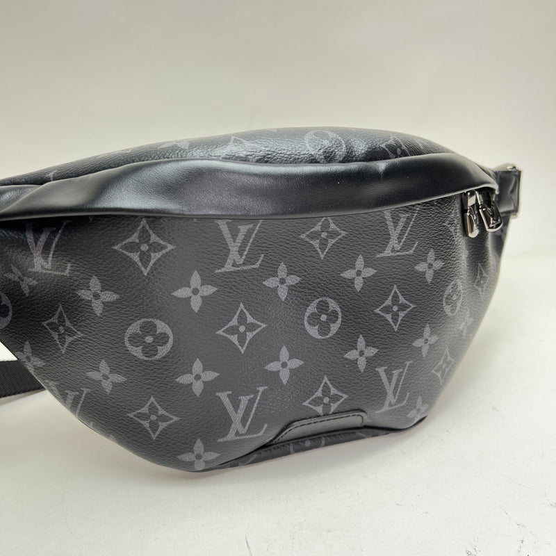 Discovery Eclipse PM Bumbag in Monogram coated canvas, Silver Hardware