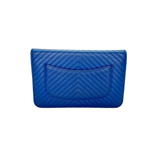 Classic Chevron Blue Wallet on Chain in Lambskin, Silver hardware