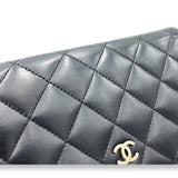 Quilted Black Wallet in Lambskin, Silver hardware