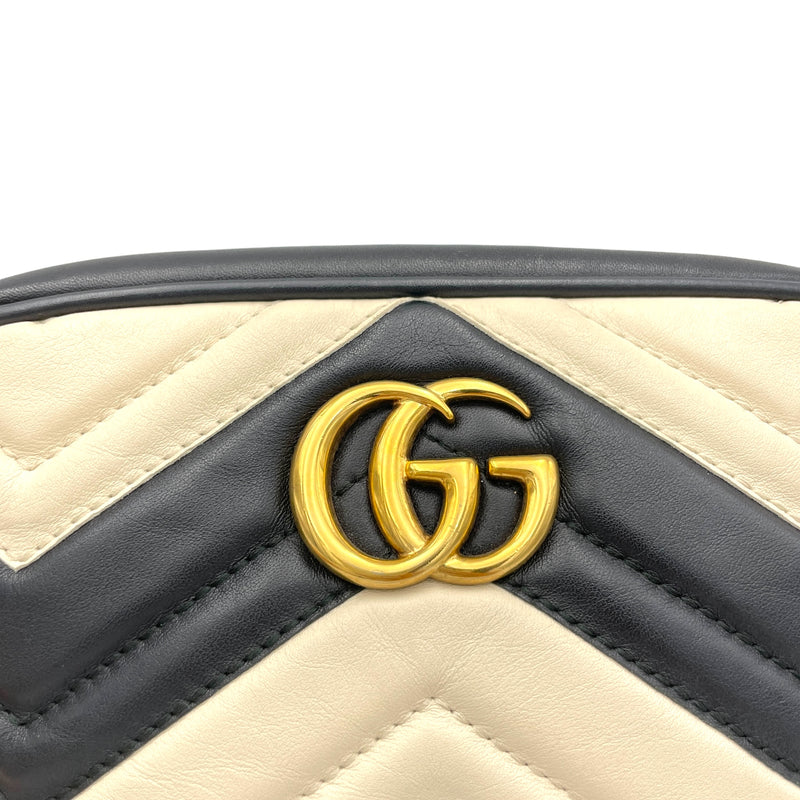 GG Marmont Mini White Crossbody Bag in Calfskin, Gold hardware