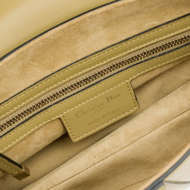 Saddle Medium Shoulder bag in Calfskin, Gold Hardware