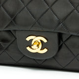 Classic Double Flap Small Shoulder bag in Lambskin, Gold Hardware