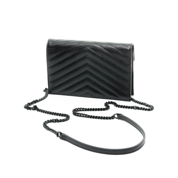 Cassandre Wallet on chain in Caviar Leather, Lacquered Metal Hardware