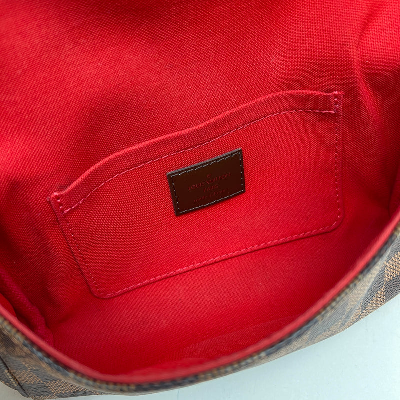 DAMIER EBENE FAVOURITE PM Shoulder bag in Coated canvas, Gold Hardware