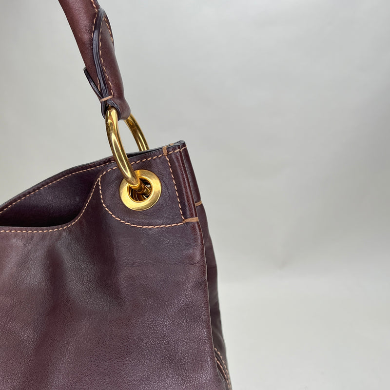 Hobo Shoulder bag in Calfskin, Gold Hardware