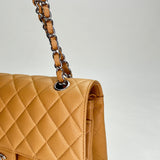 Classic Double Flap Medium Shoulder bag in Caviar leather, Silver Hardware