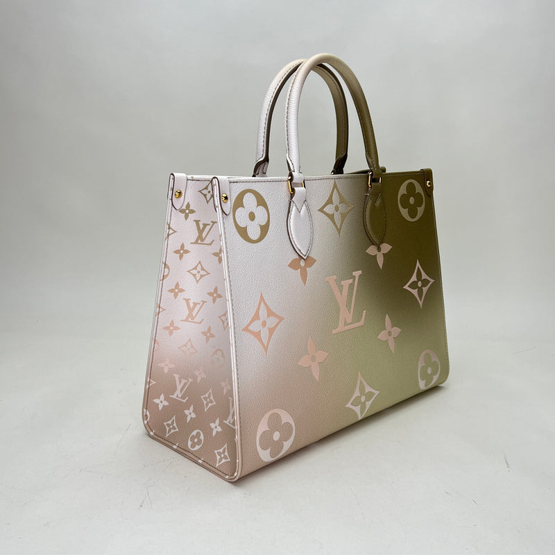 On The Go MM Tote bag in Coated canvas, Gold Hardware