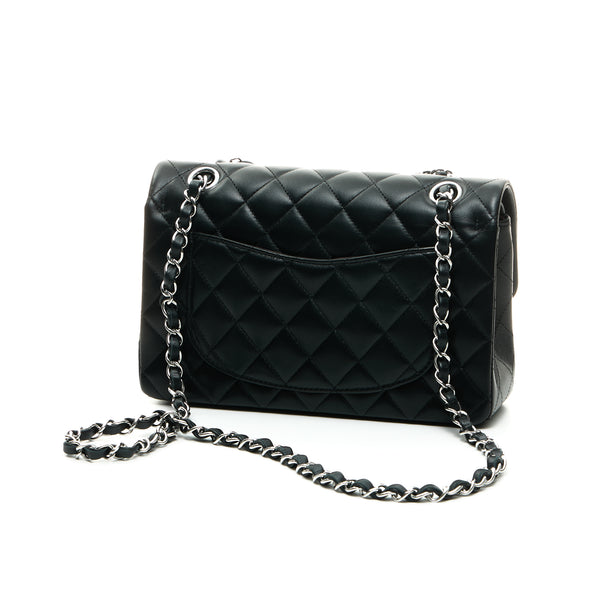 Classic Small Shoulder bag in Lambskin, Silver Hardware