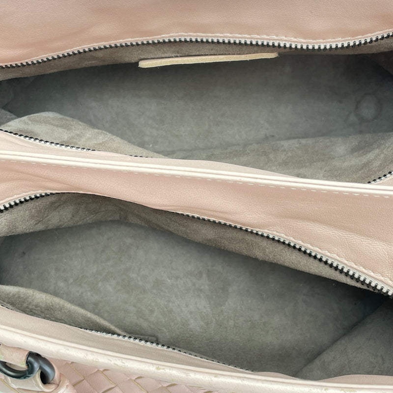 Accordion Top handle bag in Intrecciato leather, Gunmetal Hardware