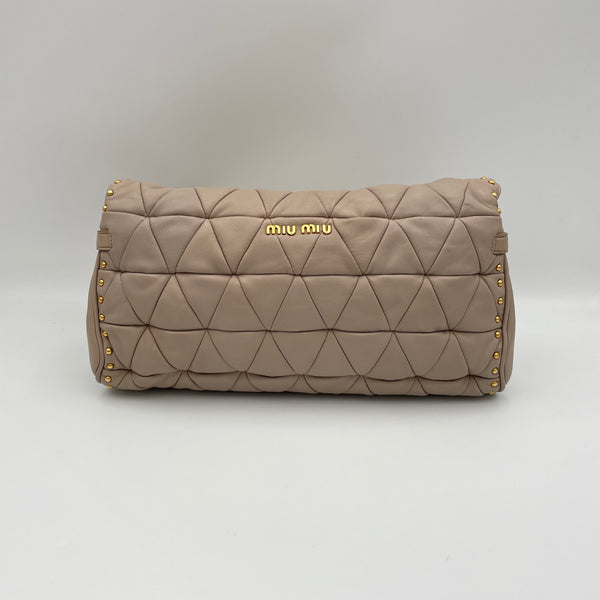 Studded Quilt Clutch in Lambskin, Gold Hardware
