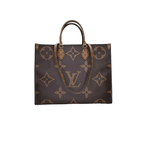 Reverse OnTheGo GM Tote bag in Monogram coated canvas, Light Gold Hardware