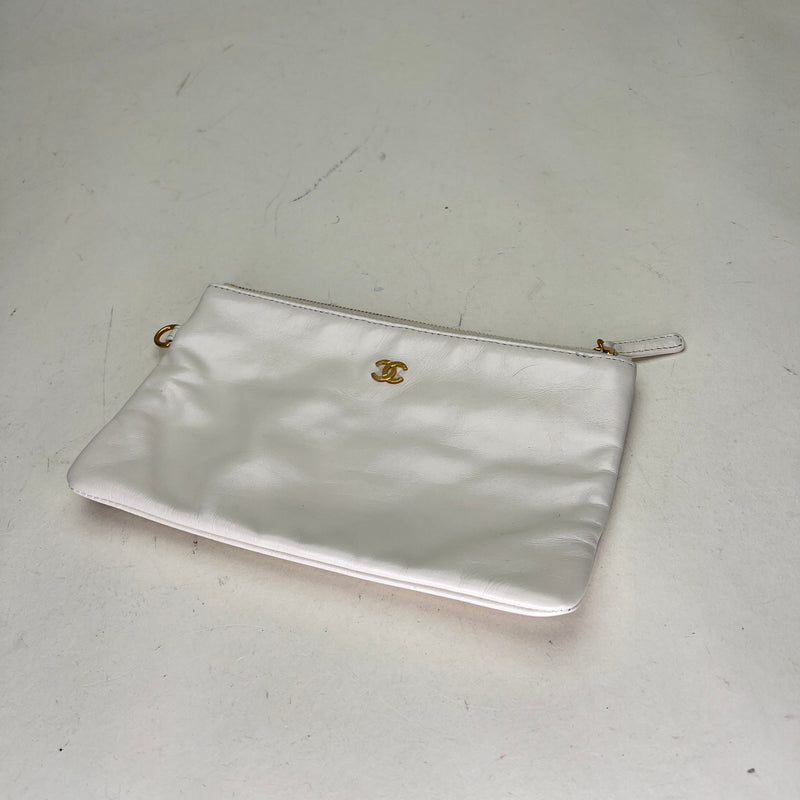 22 Small Shoulder bag in Calfskin, Gold Hardware