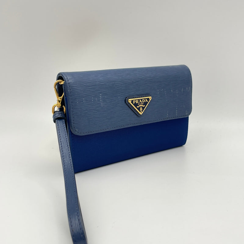 Logo Plaque Flap Blue Wallet in Nylon, Gold hardware