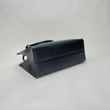 OnTheGo MM Top handle bag in Epi leather, Gold Hardware