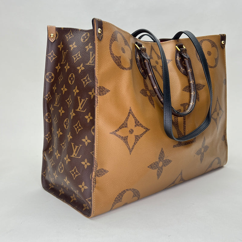 Onthego GM Tote bag in Monogram coated canvas, Gold Hardware