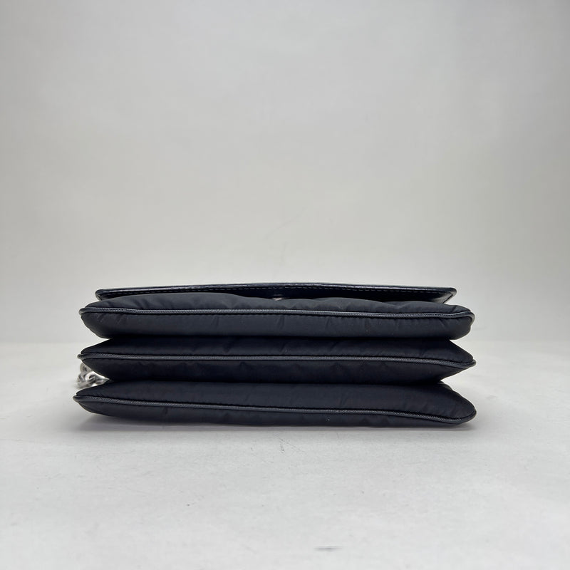 Phenix Shoulder bag in Saffiano leather, Silver Hardware