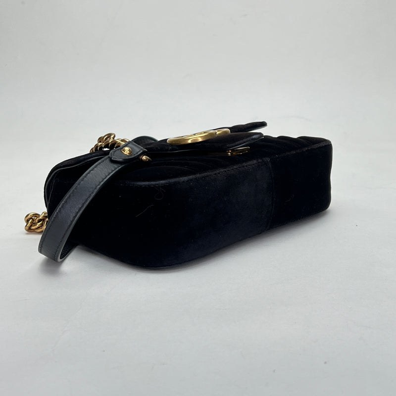 GG Marmont Small Shoulder bag in Velvet, Gold Hardware