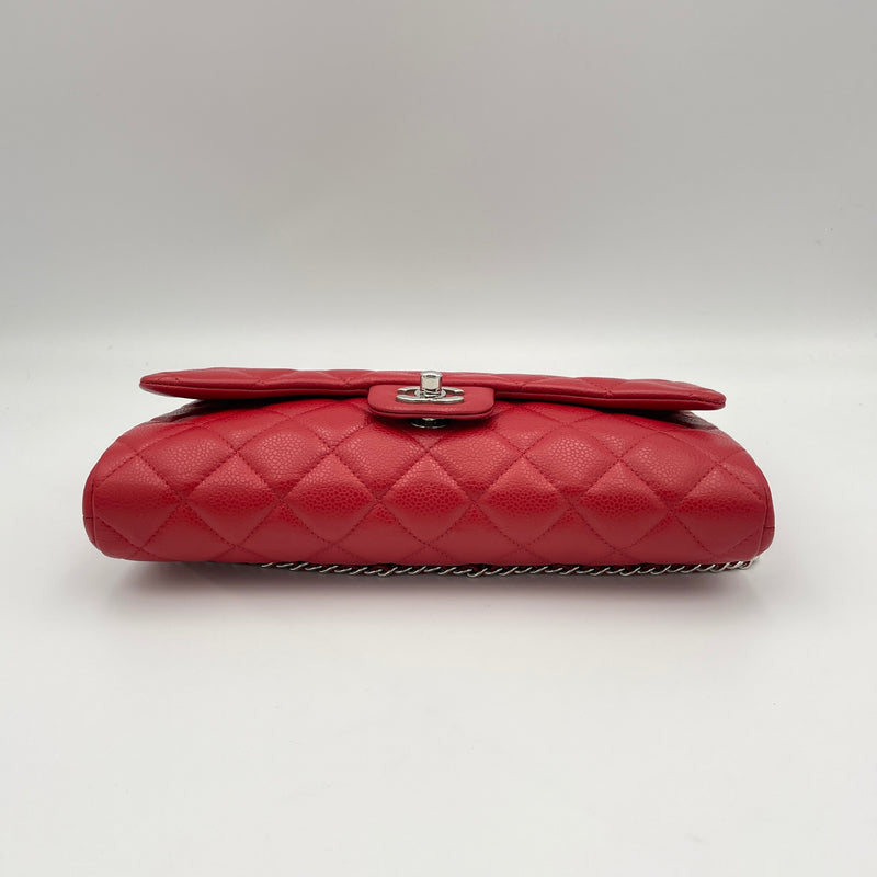 Quilted Chain Clutch in Caviar leather, Silver Hardware