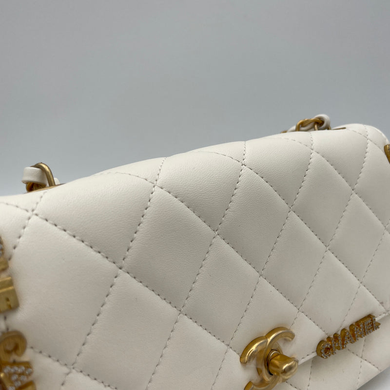 Classic Flap Monaco Crossbody bag in Lambskin, Gold Hardware