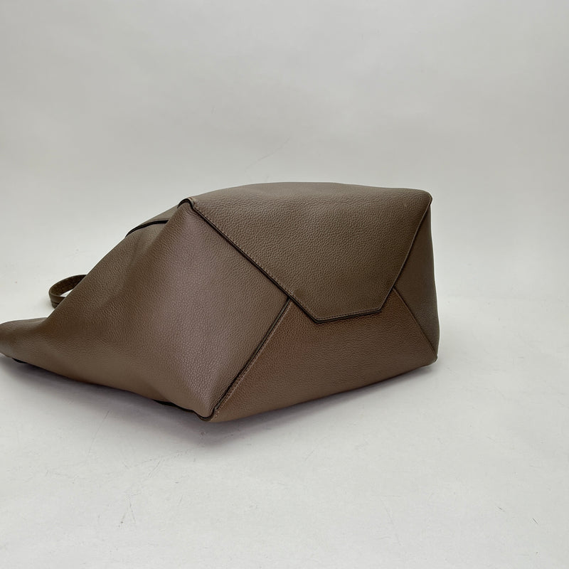 CABAS PHANTOM NEW BELT  Small Tote bag in Calfskin, Gold Hardware