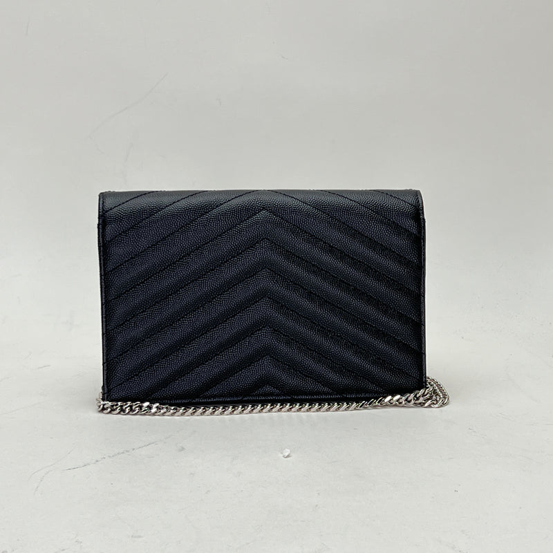 Cassandre envelope Wallet in Caviar leather, Silver Hardware