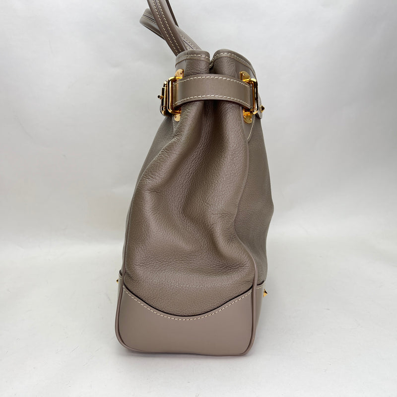 Suhali Le Majestueux Top handle bag in Goat leather, Gold Hardware