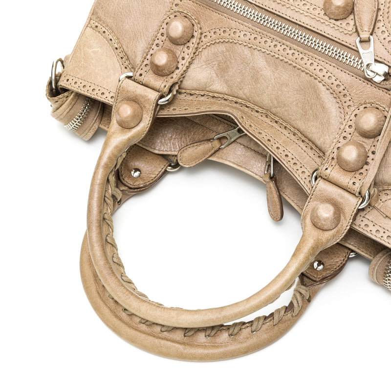 Velo Perforated Top handle bag in Distressed Leather, Silver Hardware