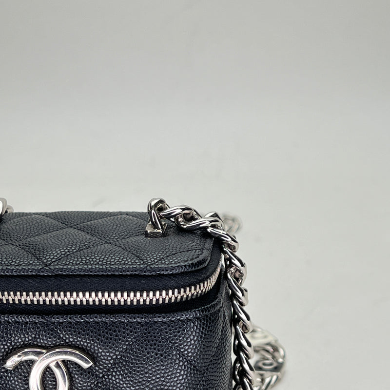 Classic Vanity Mini Vanity bag in Caviar leather, Silver Hardware