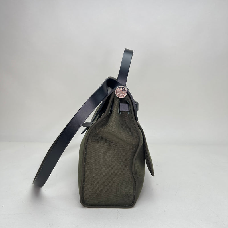 Sac Herbag 31 Top handle bag in Canvas, Palladium Hardware