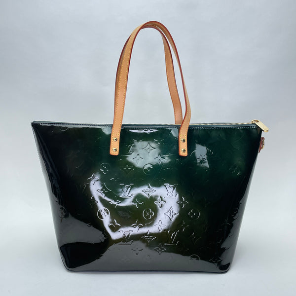 Bleu Nuit Vernis Bellevue  GM Tote bag in Patent leather, Gold Hardware