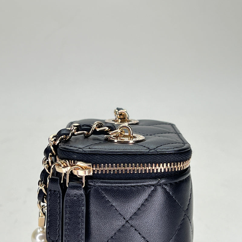 Quilted Pearl Chain Vanity  Small Crossbody bag in Lambskin, Gold Hardware