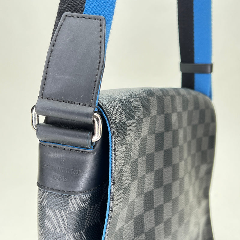 DISTRICT MESSENGER DAMIER GRAPHITE Crossbody bag in Coated canvas, Silver Hardware