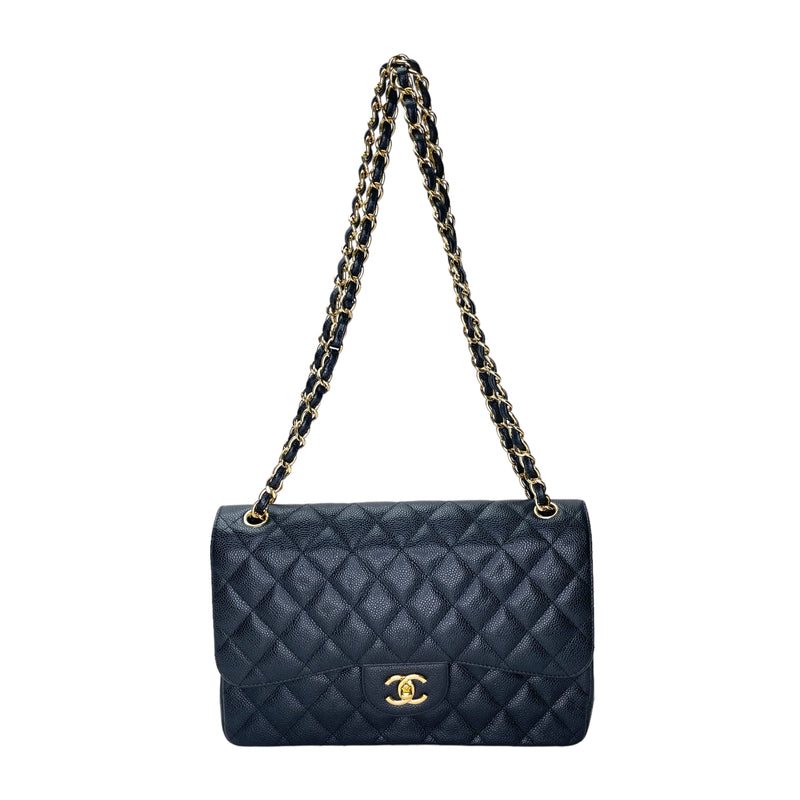 Classic Flap Jumbo Shoulder bag in Caviar leather, Gold Hardware