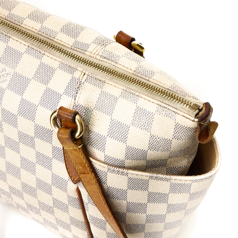 Totally Damier PM Top handle bag in Coated canvas, Gold Hardware