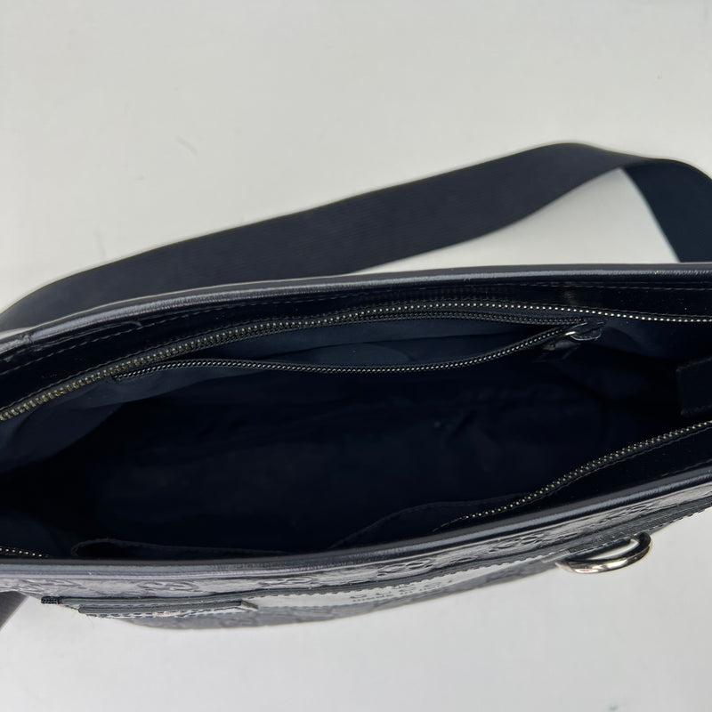 Guccisima Messenger bag in Calfskin, Silver Hardware