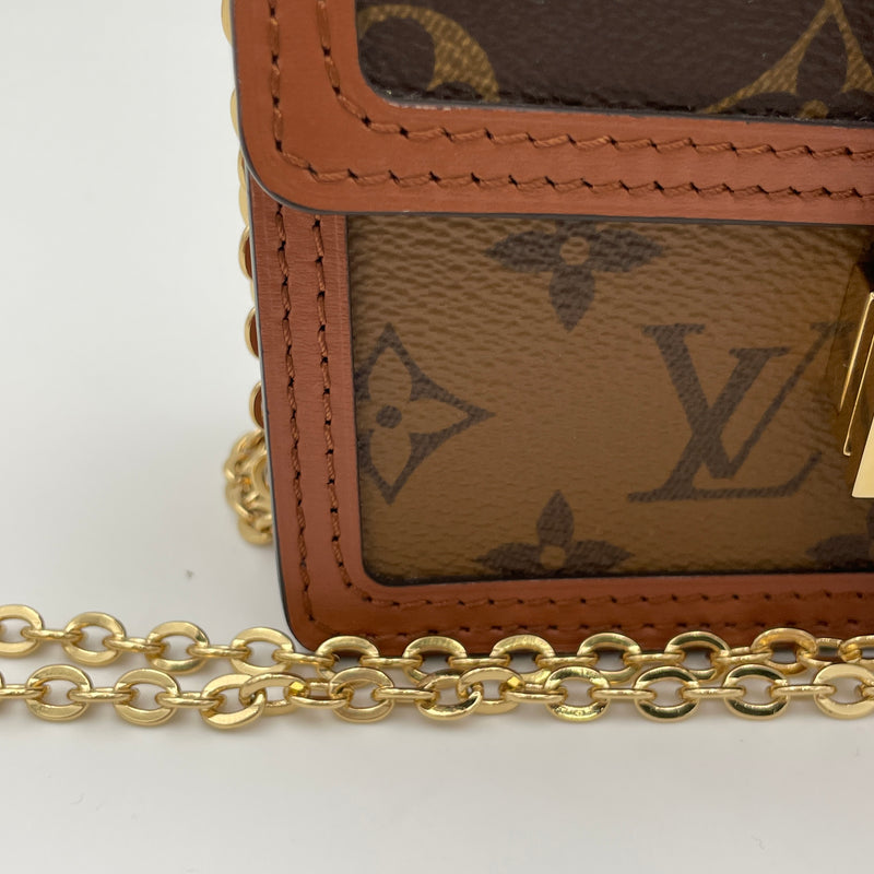 Dauphine Wallet on chain in Monogram coated canvas, Gold Hardware