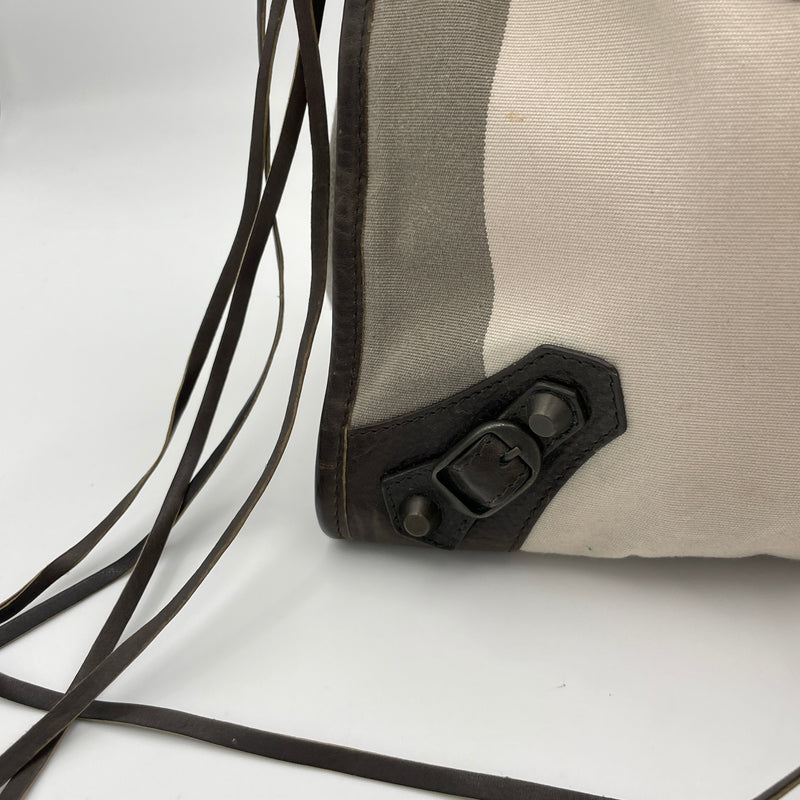 City Bag Top handle bag in Canvas, Ruthenium-finish brass Hardware