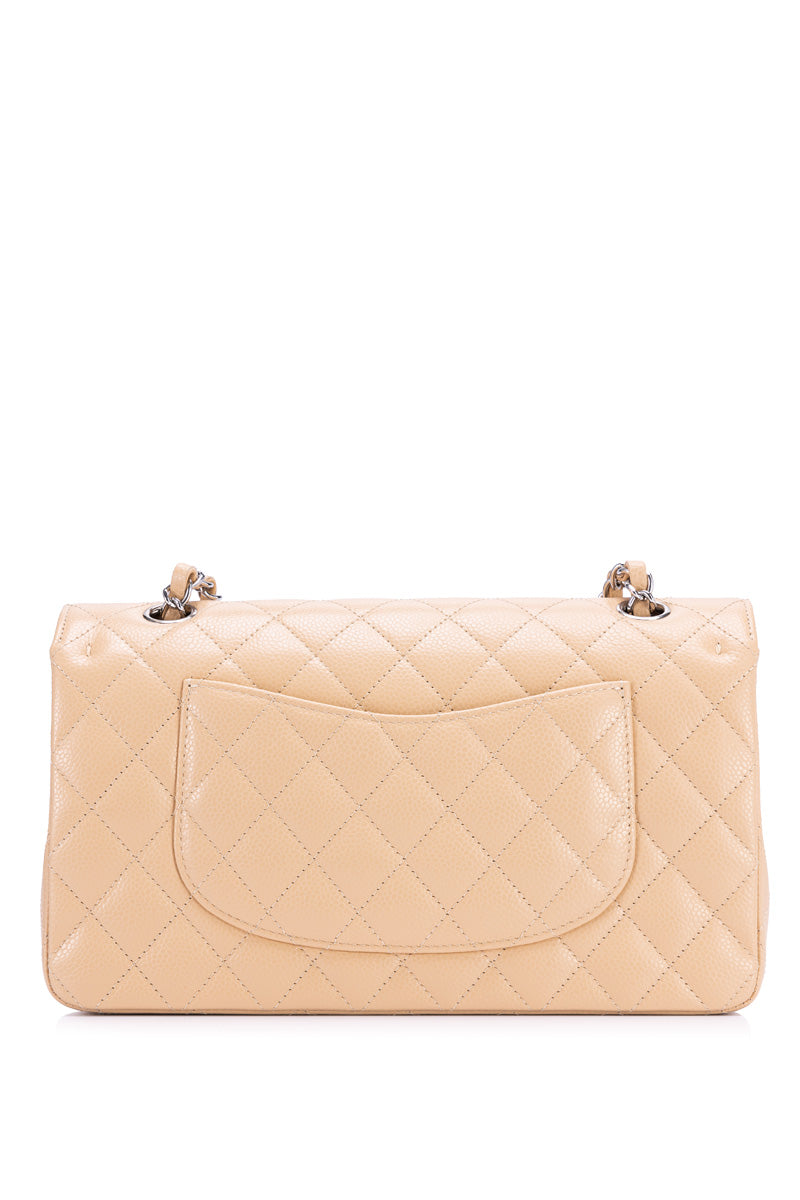 Classic Double Flap Medium Shoulder bag in Caviar Leather, Gold Hardware