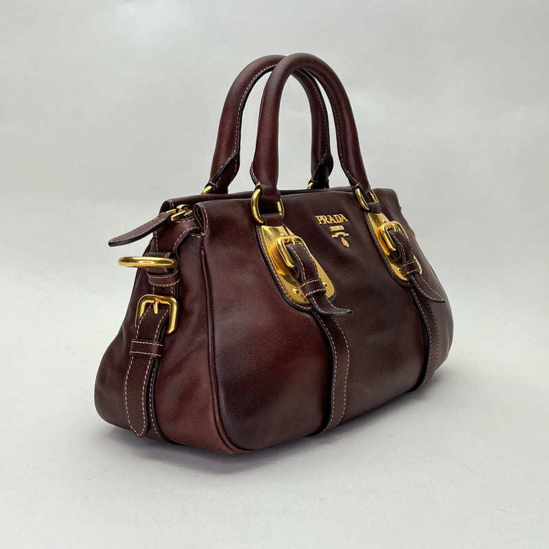 LEATHER 2 WAY BAG  34cm x 16cm x 11cm Top handle bag in Cowhide leather, Gold Hardware