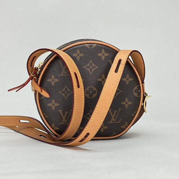 Louis Vuitton Boite a Chapeau Souple PM Crossbody bag in Monogram coated canvas, Gold Hardware