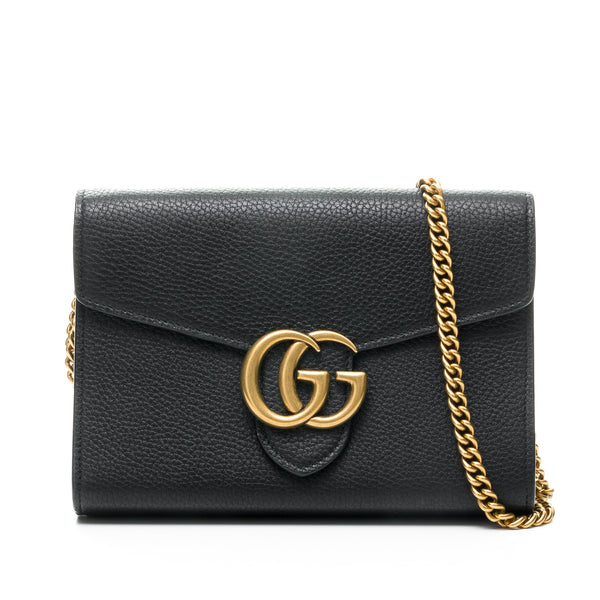 GG Marmont Small Wallet on chain in Leather, Gold Hardware