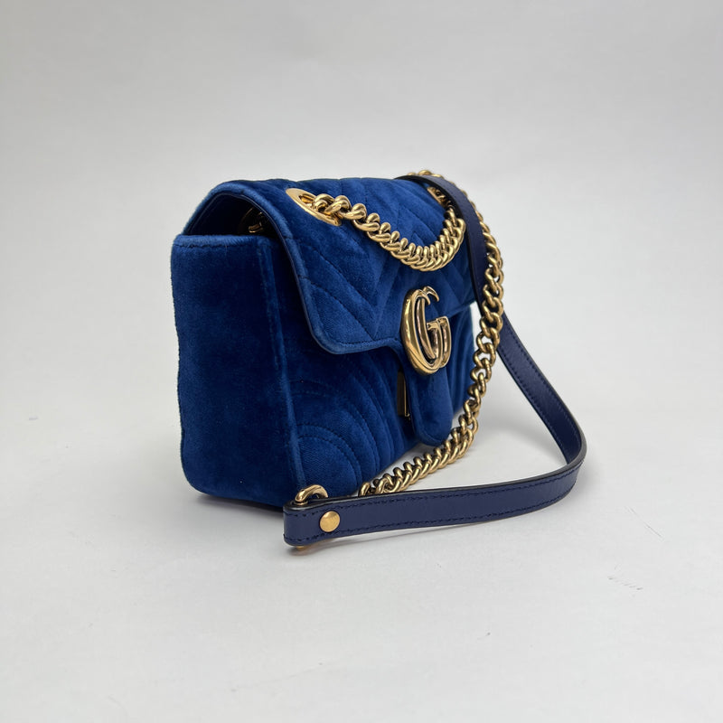GG Marmont Mini  Mini Crossbody bag in Velvet, Gold Hardware
